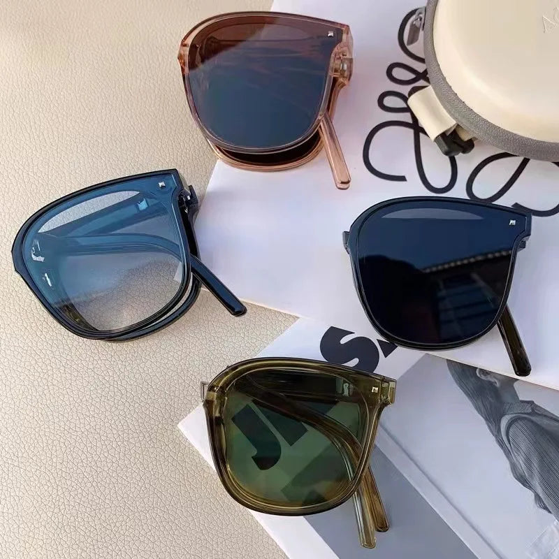 Unisex Folding Sunglasses – UV400 Ultra-Light Portable Shades