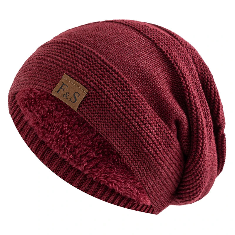 Men Fur-Lined Slouchy Beanie – Warm Knitted Hat with Label Detail
