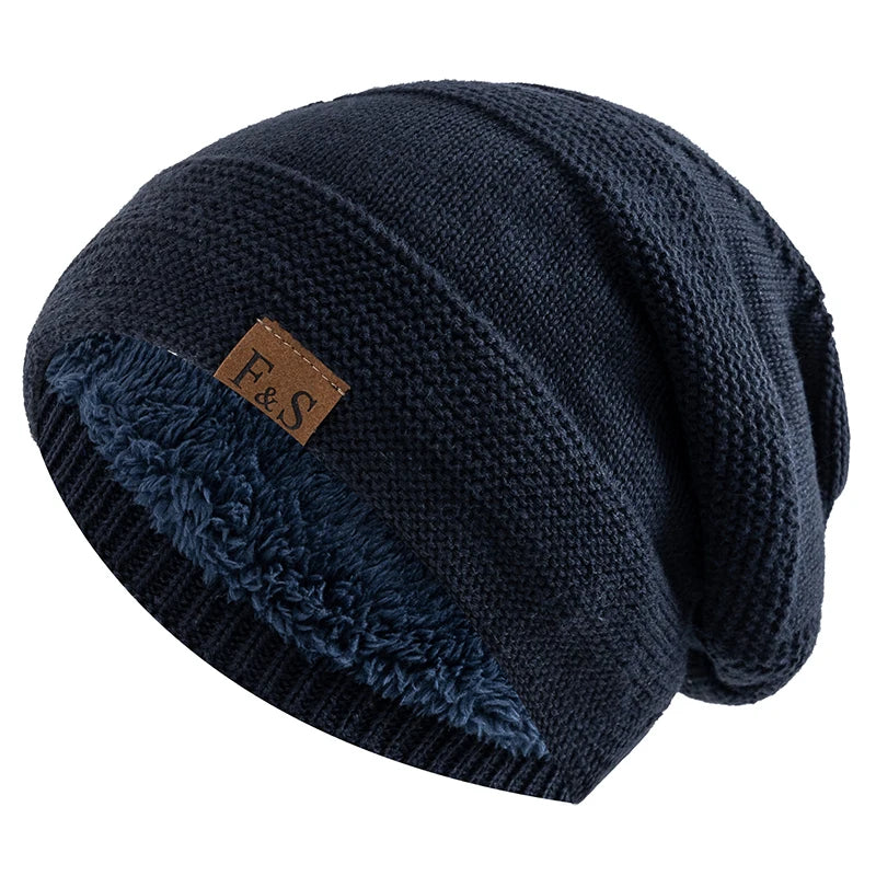 Men Fur-Lined Slouchy Beanie – Warm Knitted Hat with Label Detail