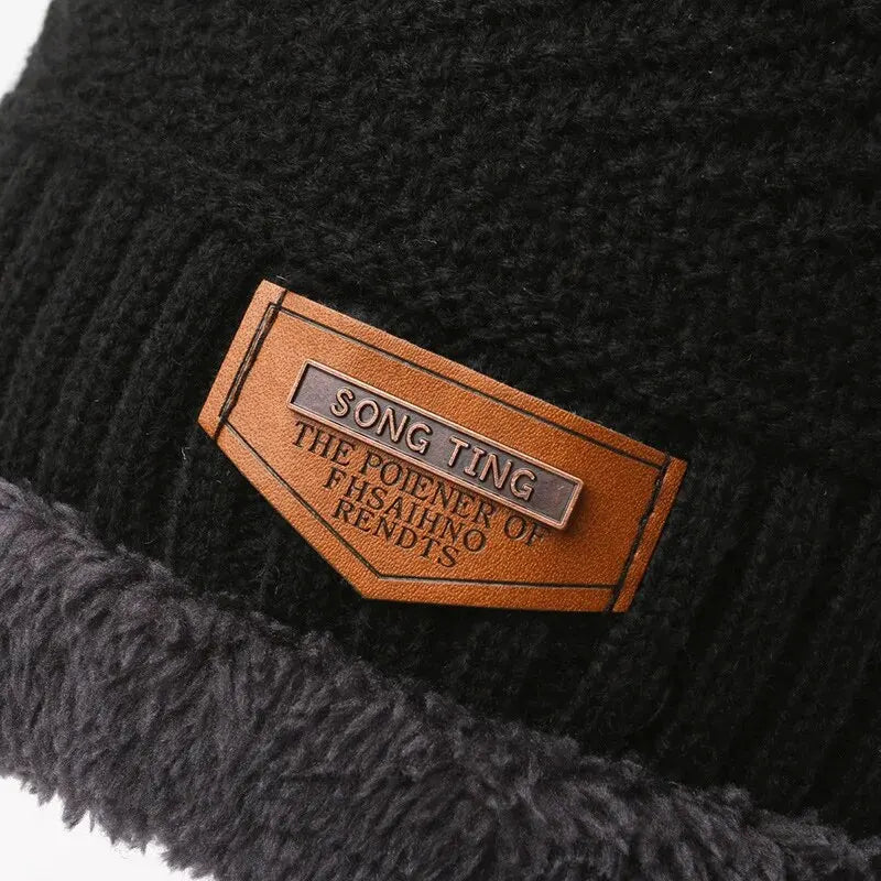 Men’s Winter Thermal Set – Windproof Hat, Scarf & Gloves (3-Piece)